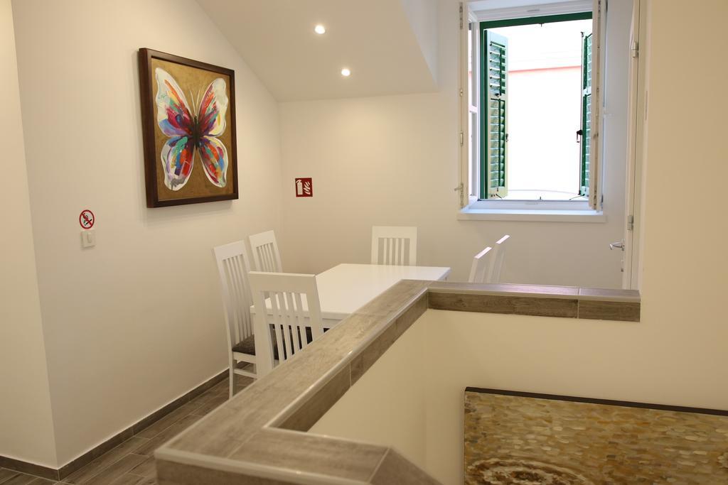 Centar Vodice Apartmani 部屋 写真