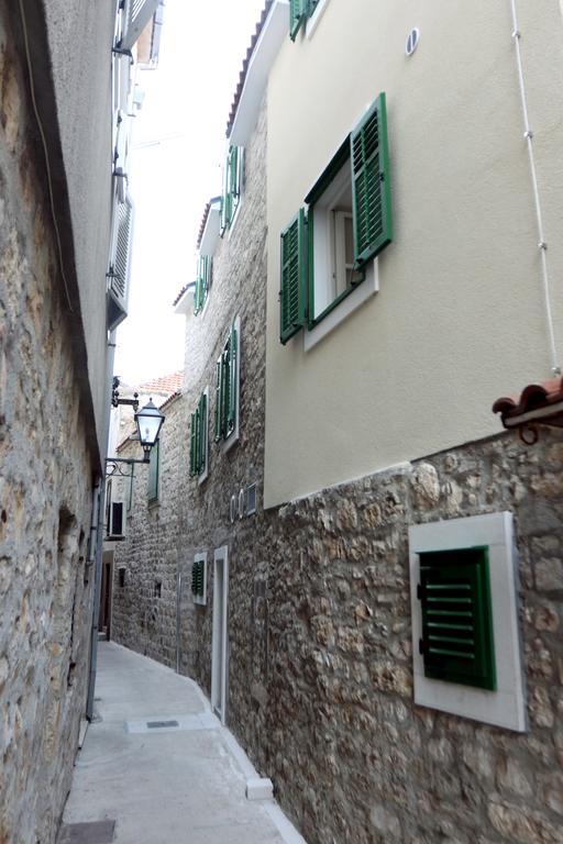 Centar Vodice Apartmani エクステリア 写真